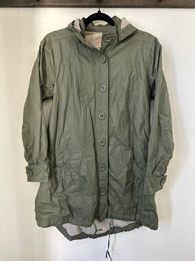 Women’s Lightweight Long Hooded Rain Jacket - Olive Green